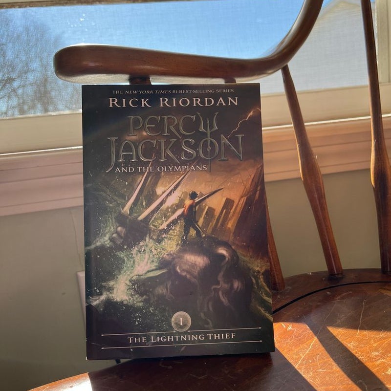 Percy Jackson and the Olympians 5 Book Paperback Boxed Set (new Covers)