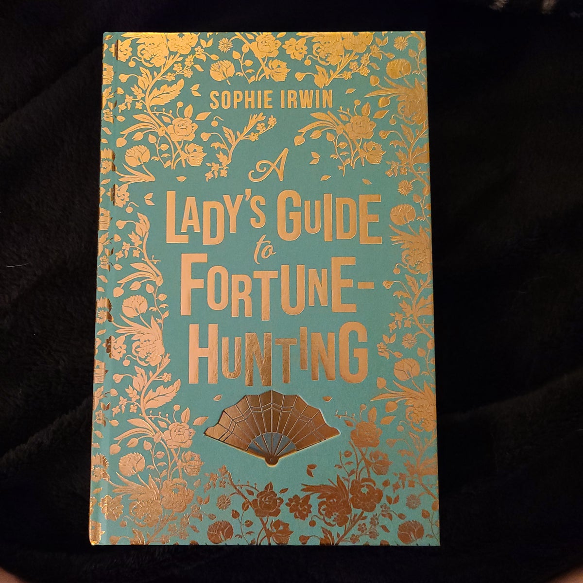 Illumicrate A Lady's Guide to hot Fortune Hunting