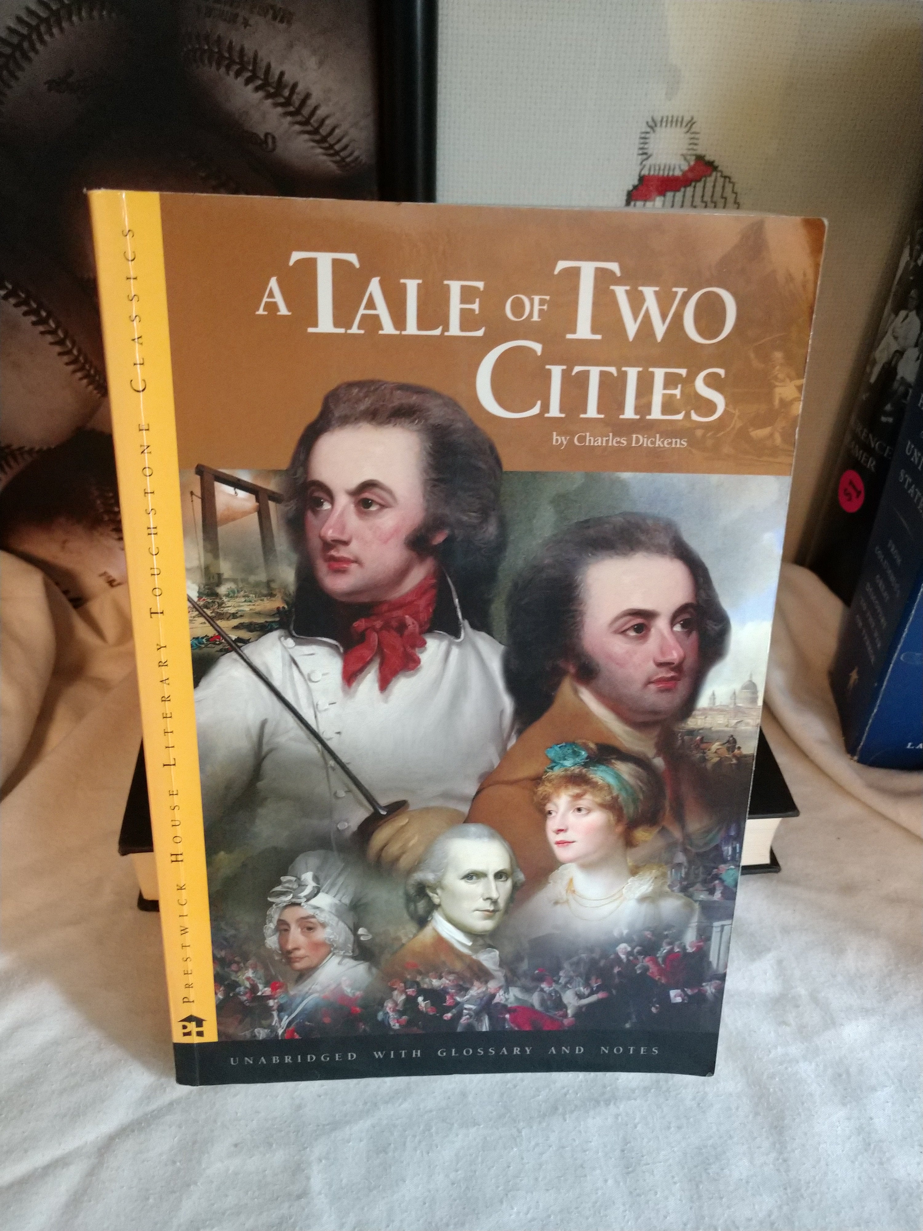 A Tale of Two Cities - Literary Touchstone Edition