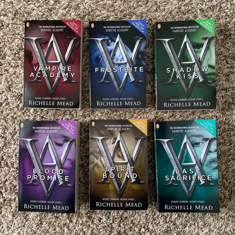 Vampire Academy Series