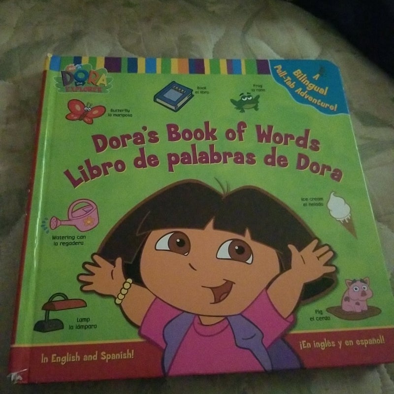 Dora's Book of Words (Libro de Palabras de Dora)