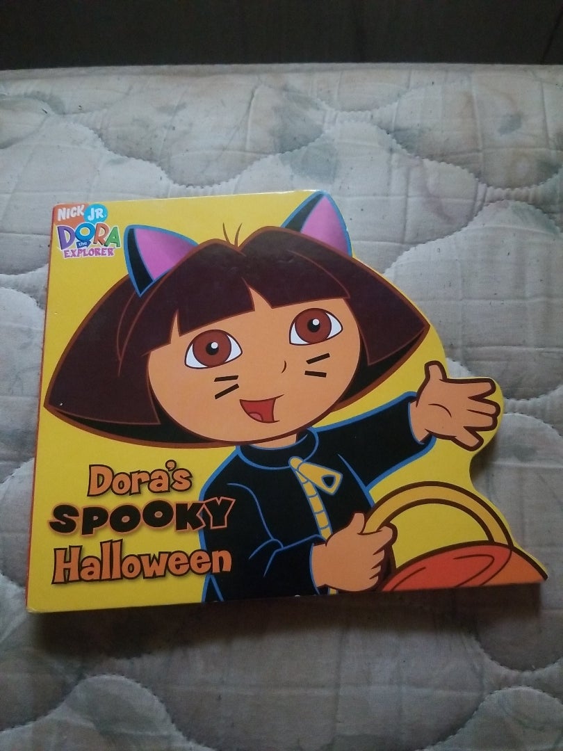 Dora's Spooky Halloween