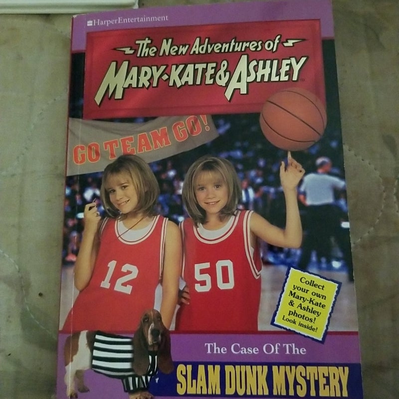 New Adventures of Mary-Kate and Ashley #15: the Case of the Slam Dunk Mystery