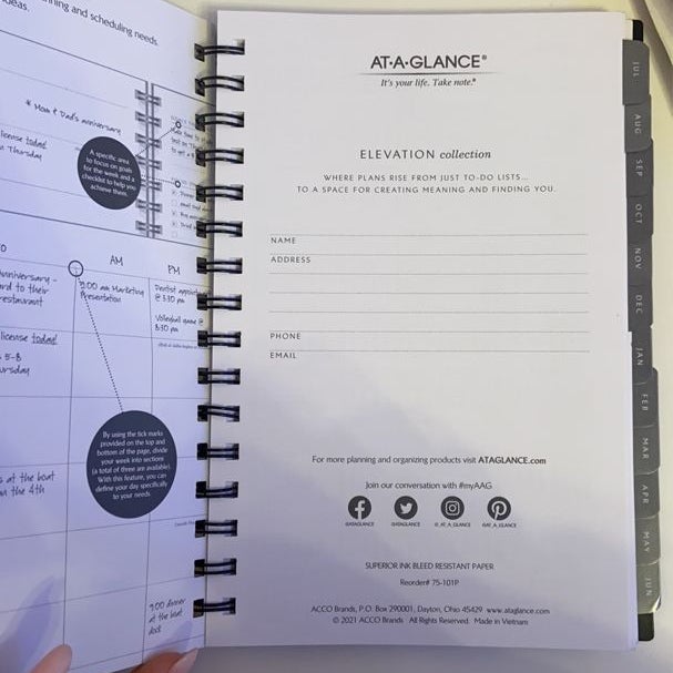 At A Glace 2022/2023 Week & Month Academic Planner