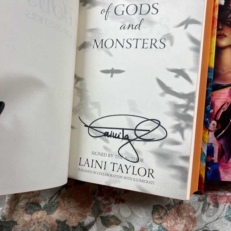 Illumicrate special edition of Daughter of smoke and bone by Laini Taylor