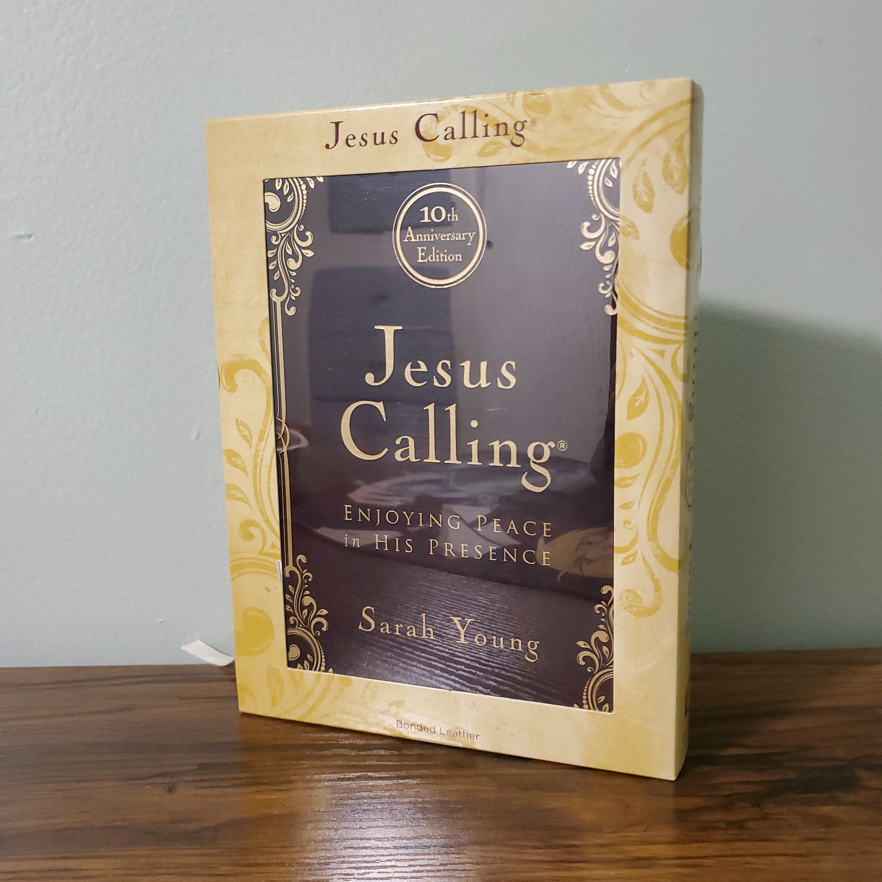 Jesus Calling - 10th Anniversary Expanded Edition