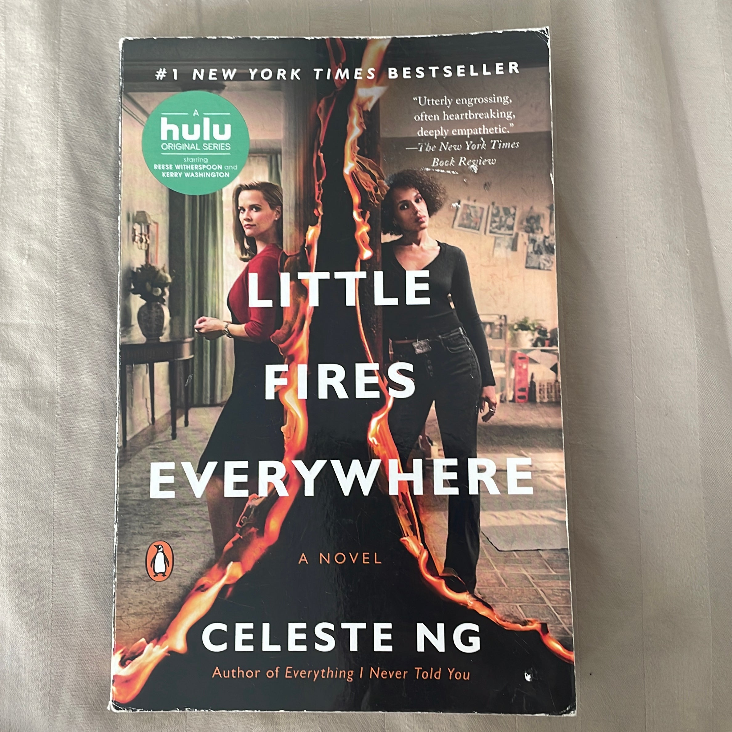 Little Fires Everywhere (Movie Tie-In)