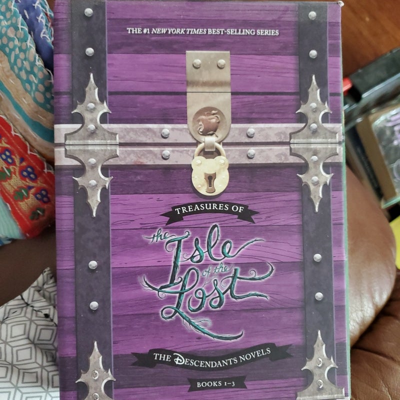 Treasures of the Isle of the Lost [3-Book Hardcover Boxed Set + Poster]