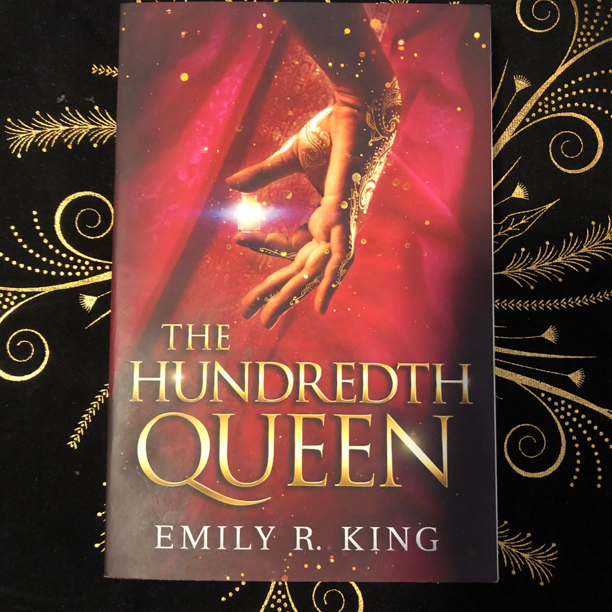 The Hundredth Queen by Emily R. King, Paperback | Pangobooks