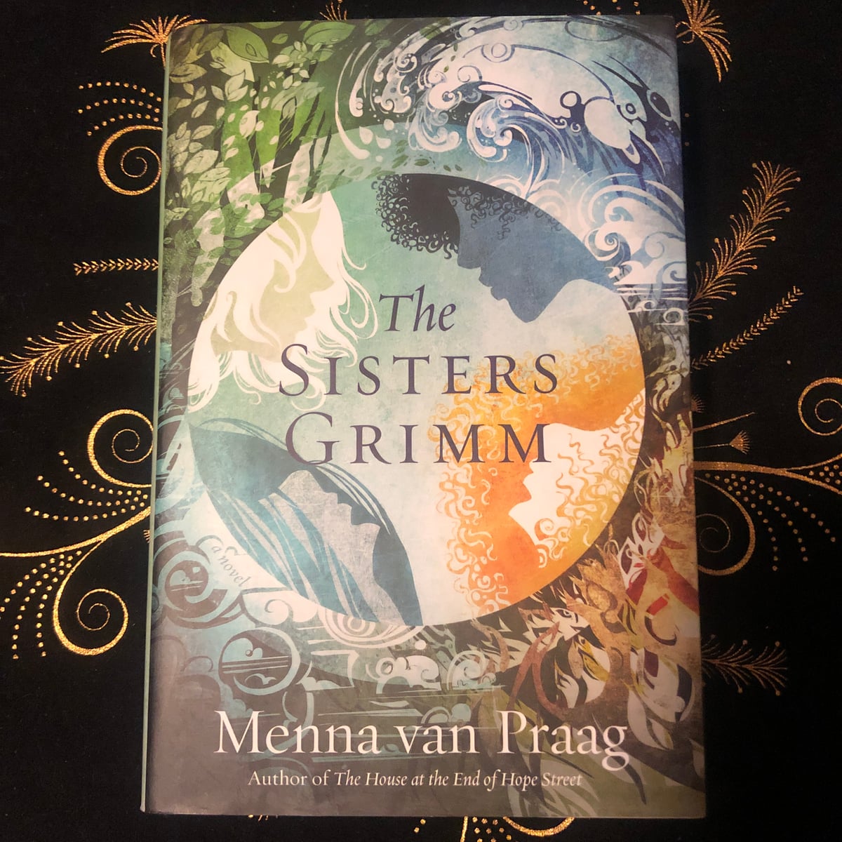 The Sisters Grimm by Menna van Praag, Hardcover | Pangobooks