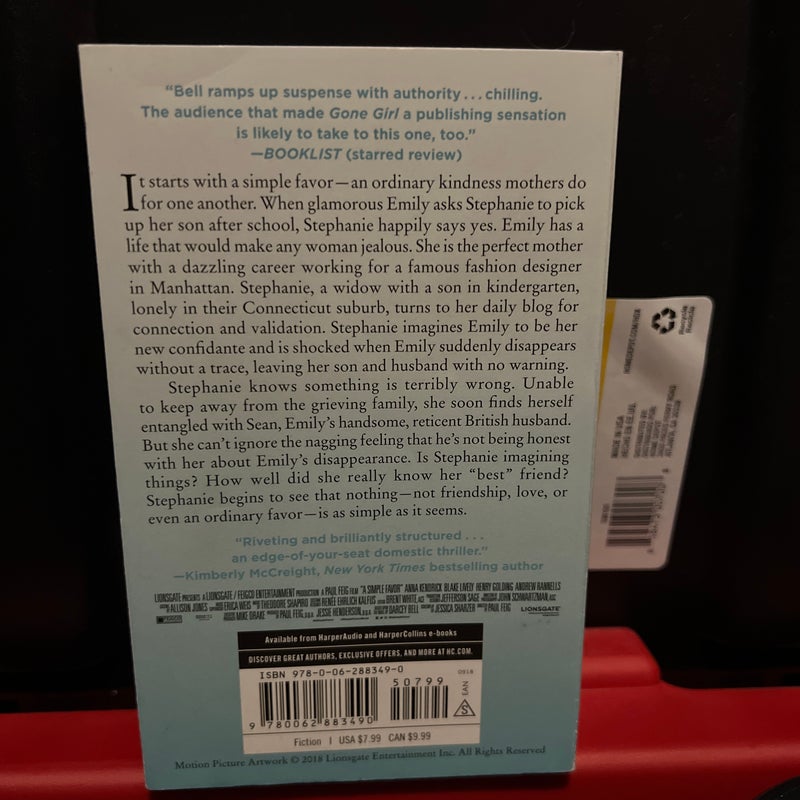 A Simple Favor [Movie Tie-In]