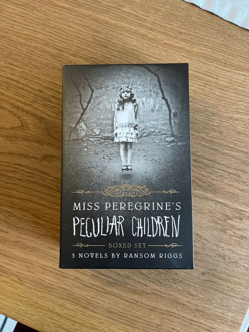 Miss Peregrine's Peculiar Children Boxed Set