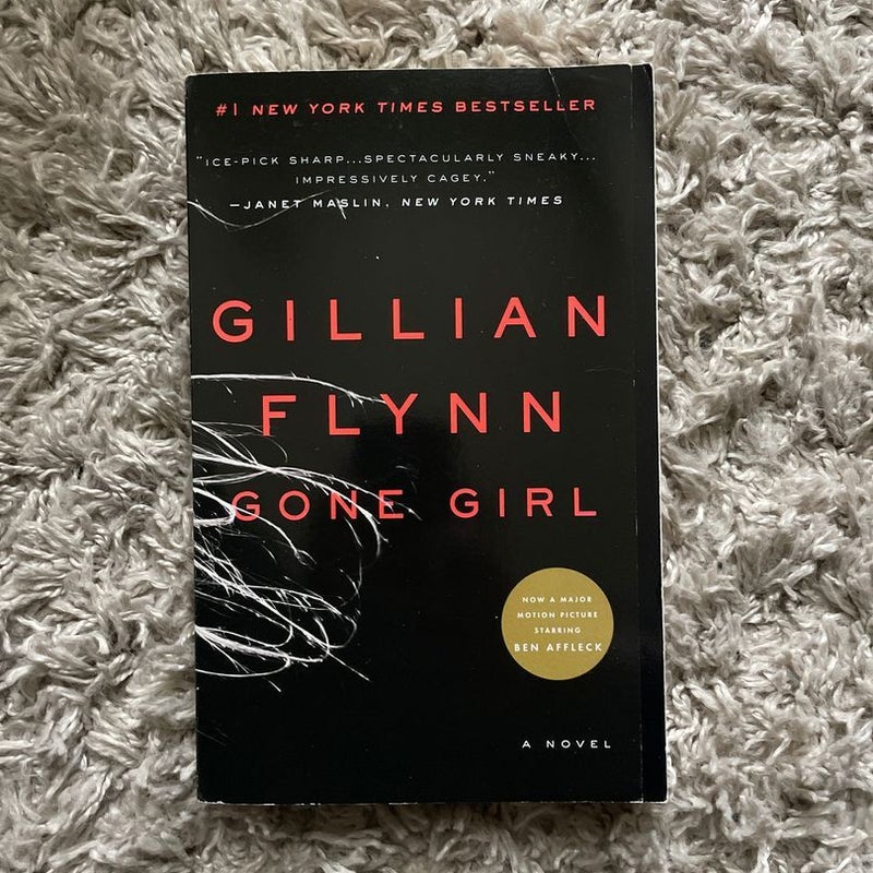 Gone Girl - 1st Paperback Edition
