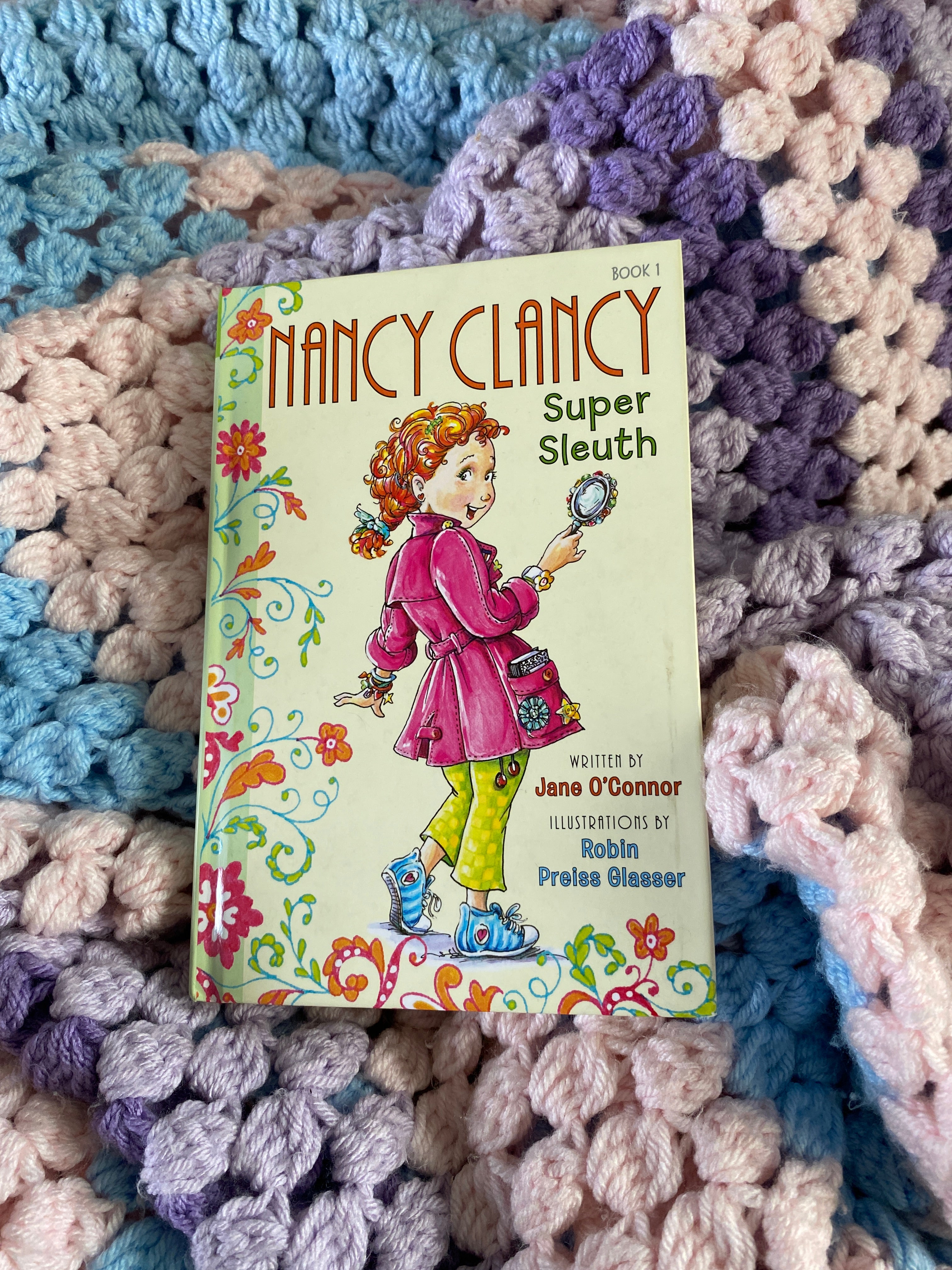 Fancy Nancy: Nancy Clancy, Super Sleuth