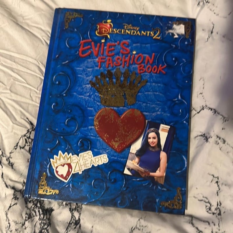 Descendants 2 Evie's Fashion Book by Disney Book Group