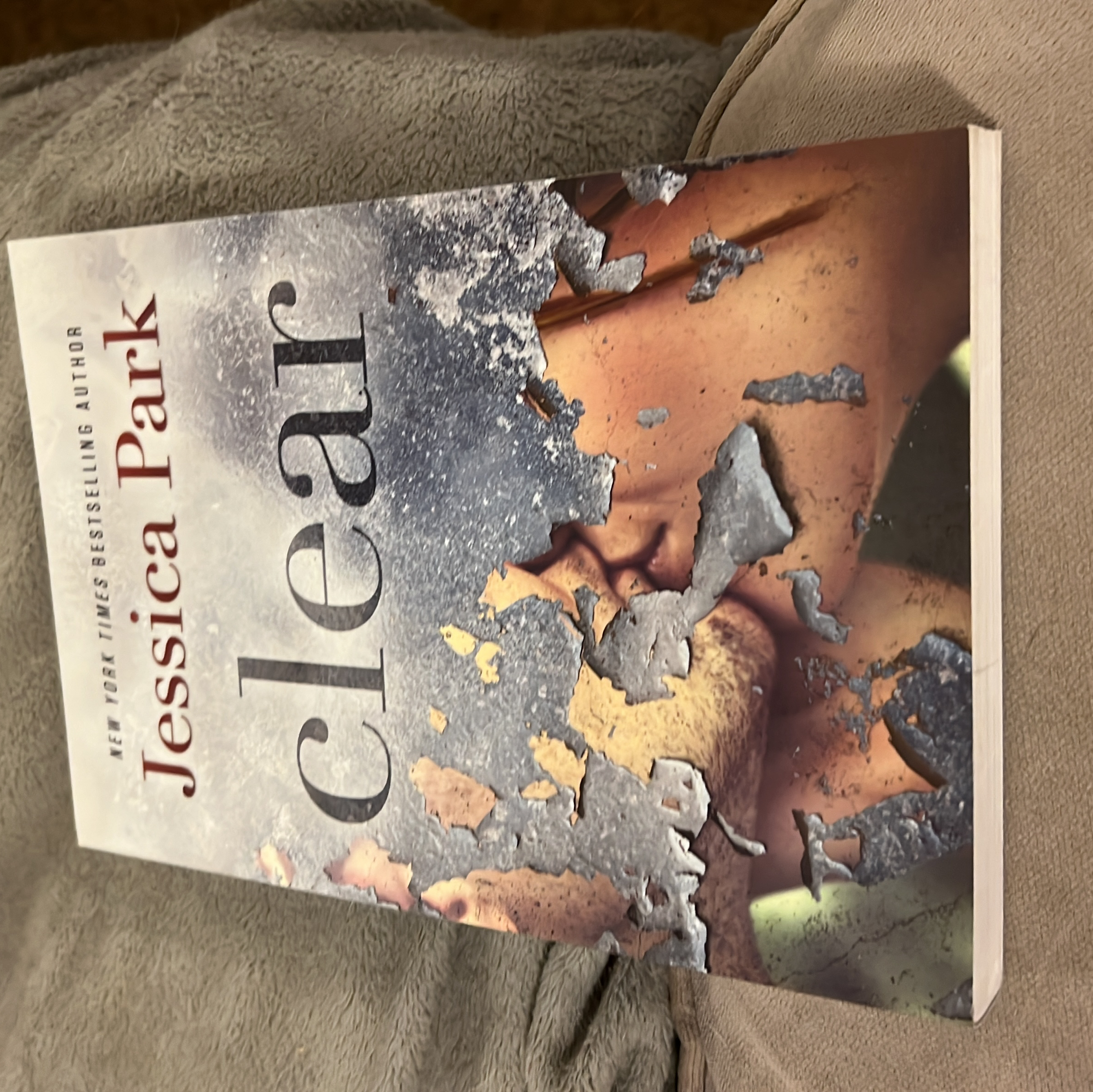 Sale image for bebfec92-679f-46ac-9b2d-efd4e3766acb-10tmP8p75dYhhnjSo6TQIn-2fc066f7-2d68-42df-9b02-31b84b12a23f-Sy2am7MEUmNKPQH3Vb23AvATp4M2