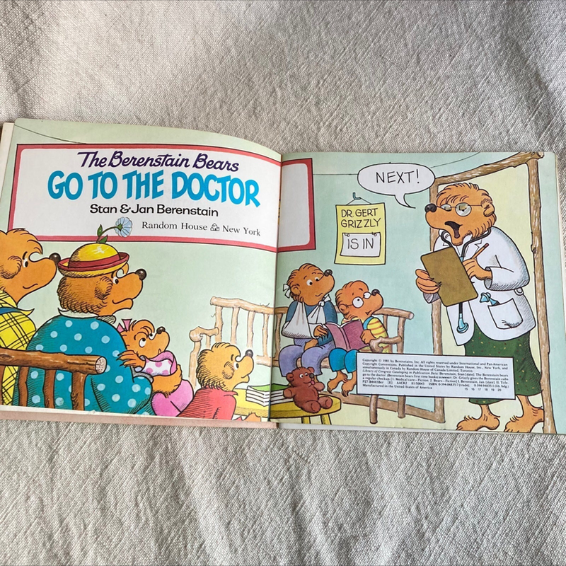 The Berenstain Bears Go to School