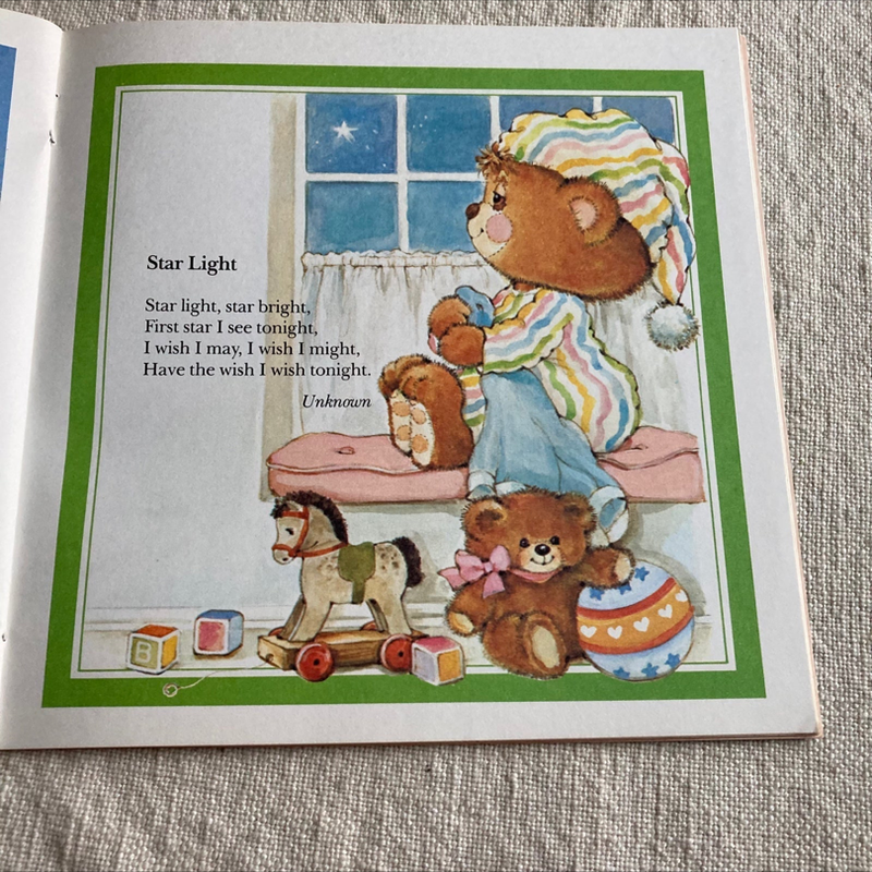 Teddy Beddy Bear's Bedtime Songs and Poems (1984)