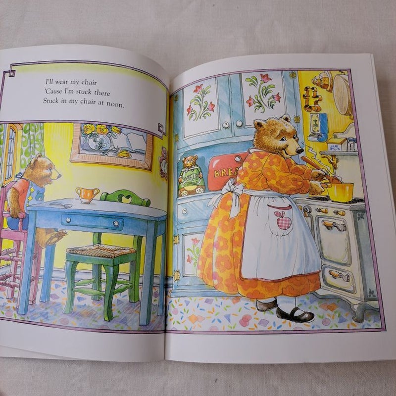 Jesse Bear, What Will You Wear?