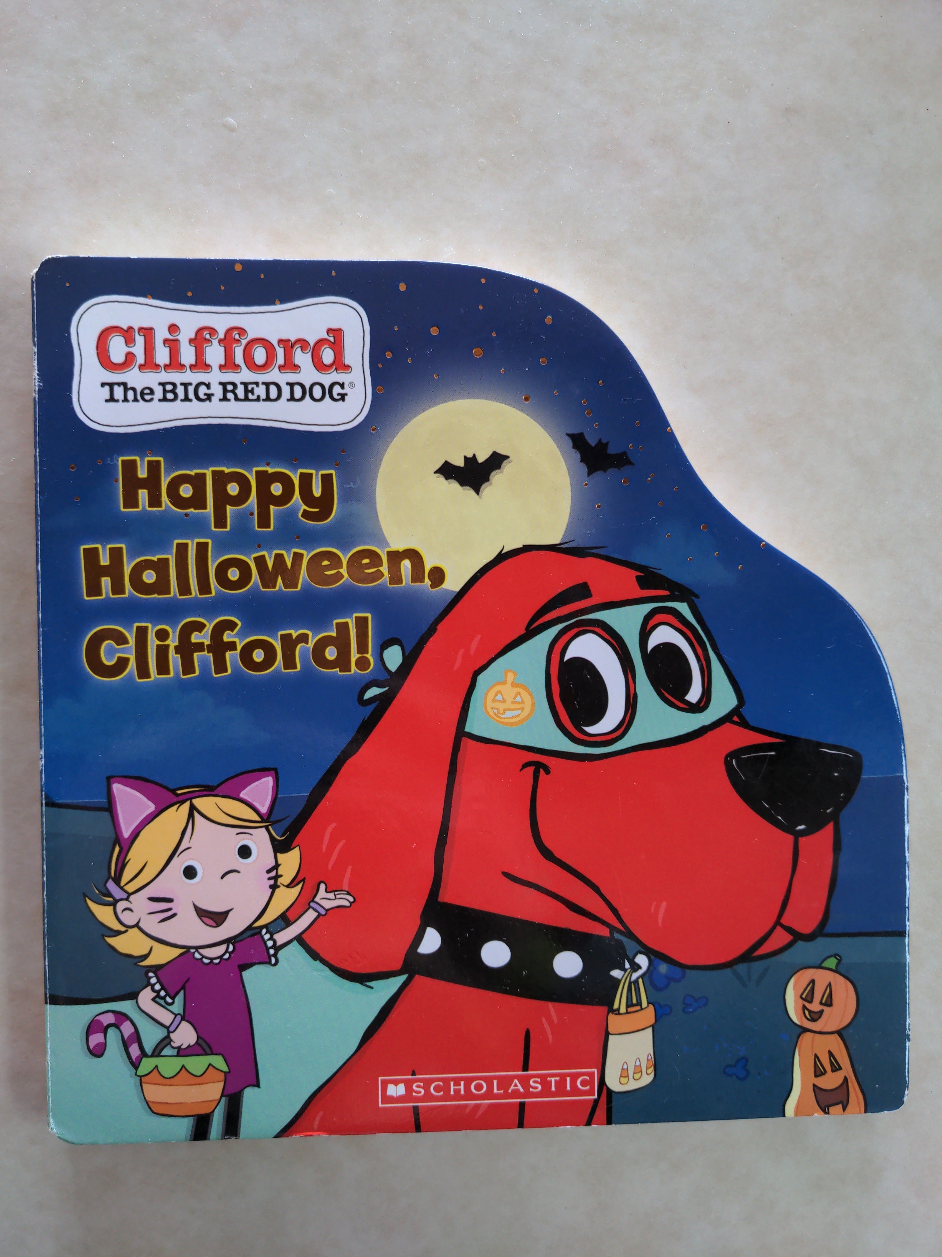 Clifford Shaped Halloween Board Book