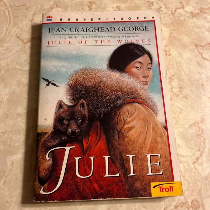Julie - Lot of 2 books 