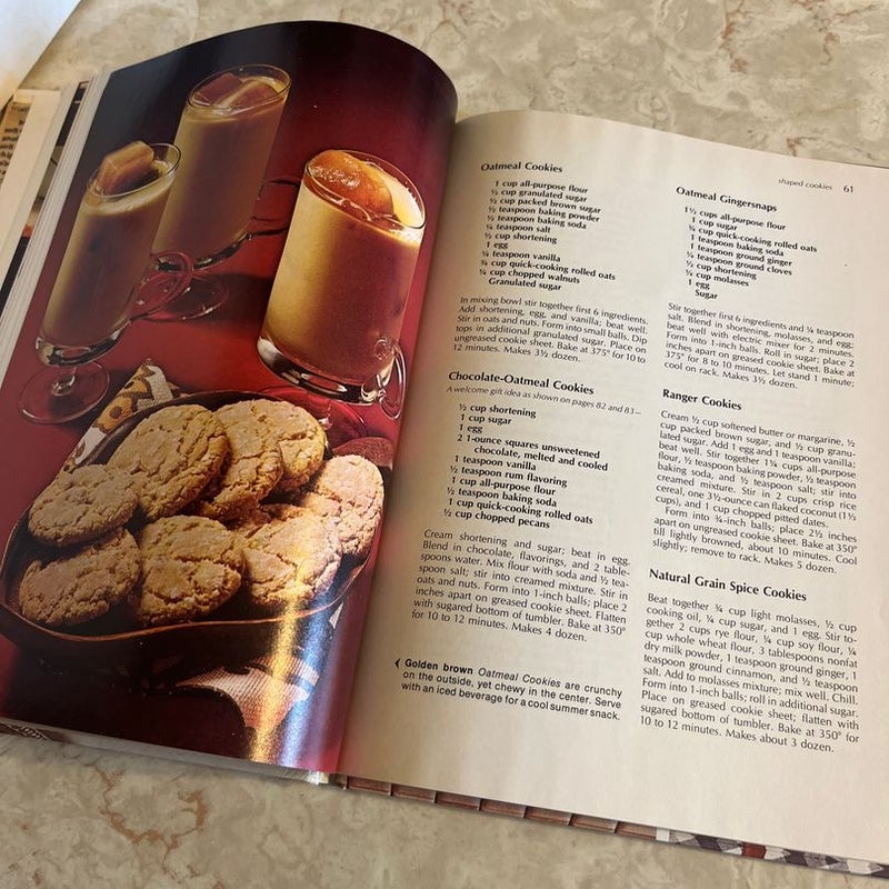Better Homes and Gardens, Homemade Cookies Cookbook