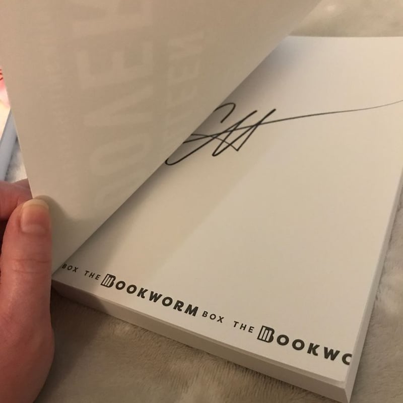 It Ends With Us - Bookworm Box, Signed by Colleen Hoover, Paperback ...