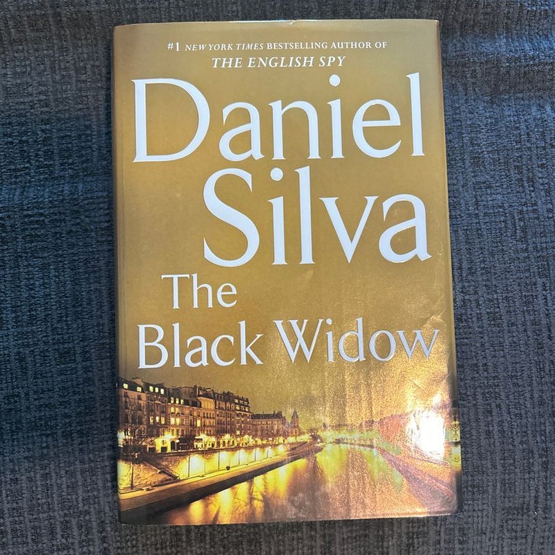 PERFECT condition! 🔥 The Black Widow