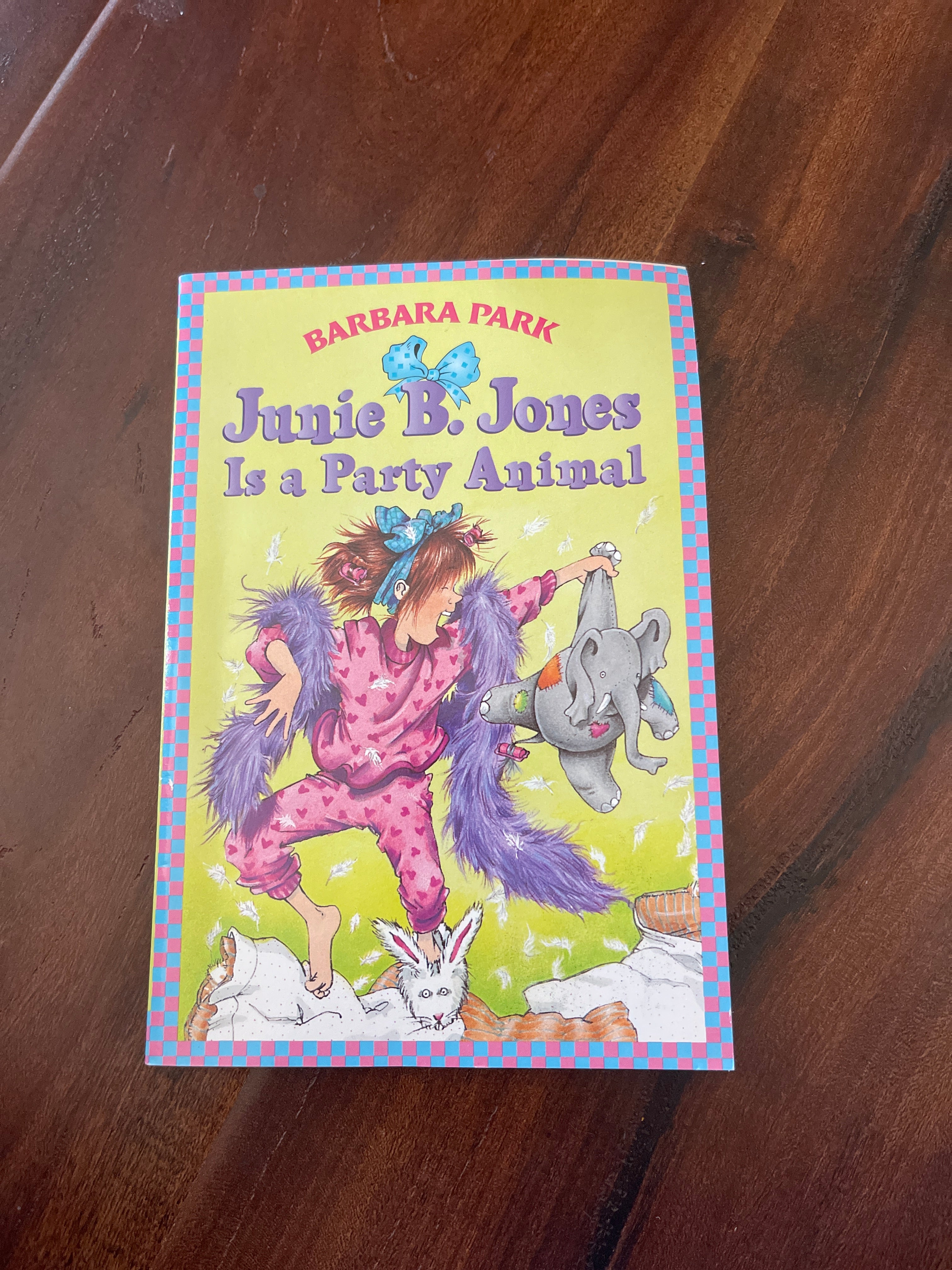 Junie B. Jones #10: Junie B. Jones Is a Party Animal