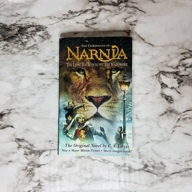 The Lion, the Witch and the Wardrobe Movie Tie-In Edition