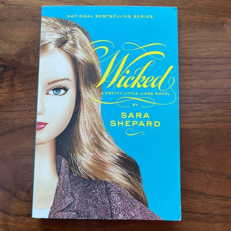 Pretty Little Liars #5: Wicked