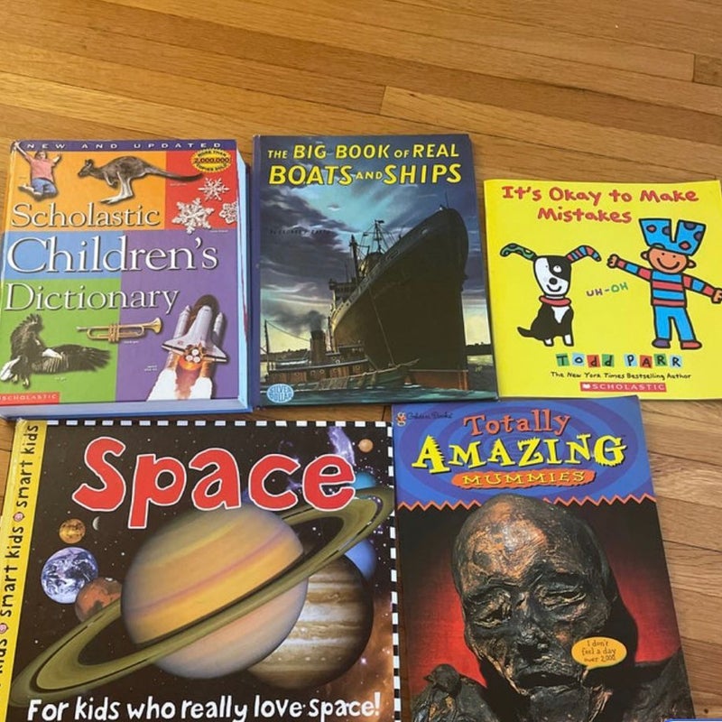 Bundle of Kids Books 