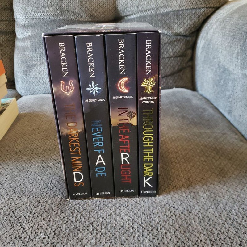 The Darkest Minds Series Boxed Set [4-Book Paperback Boxed Set] (the Darkest Minds)