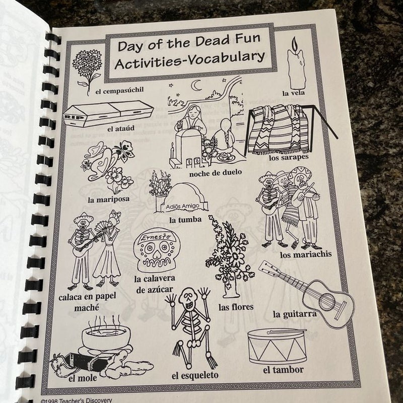 Fun Day of the Dead Activity Book Spanish 