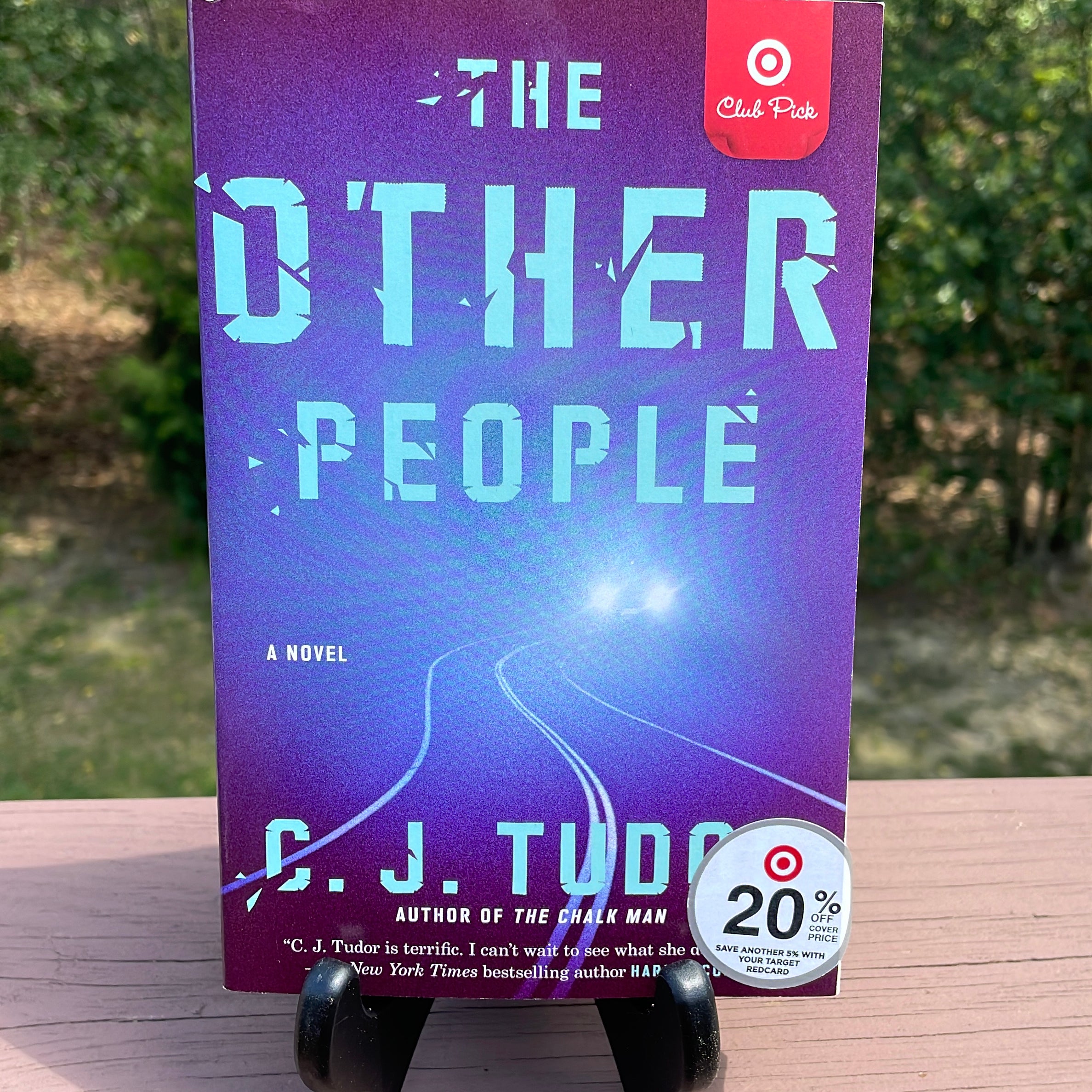 La Otra Gente / The Other People By C.J. Tudor: 9788401025600 | : Books - Foto 9