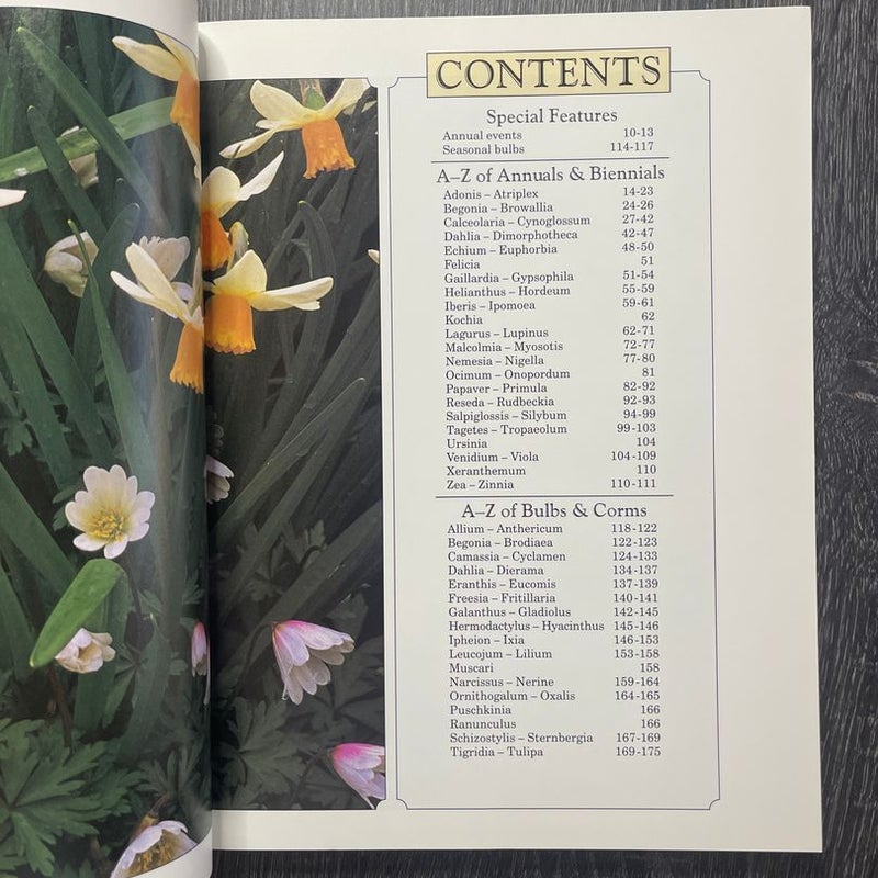 A-Z of Annuals, Biennials and Bulbs