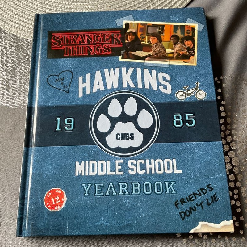 Hawkins Middle School Yearbook/Hawkins High School Yearbook (Stranger