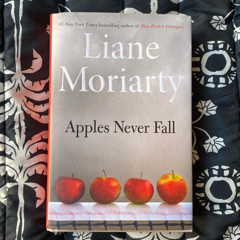 Apples Never Fall