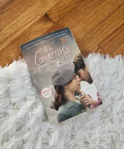 The Guernsey Literary and Potato Peel Pie Society (Movie Tie-In Edition)