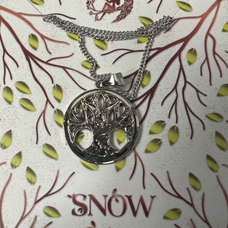 Snow oak necklace 