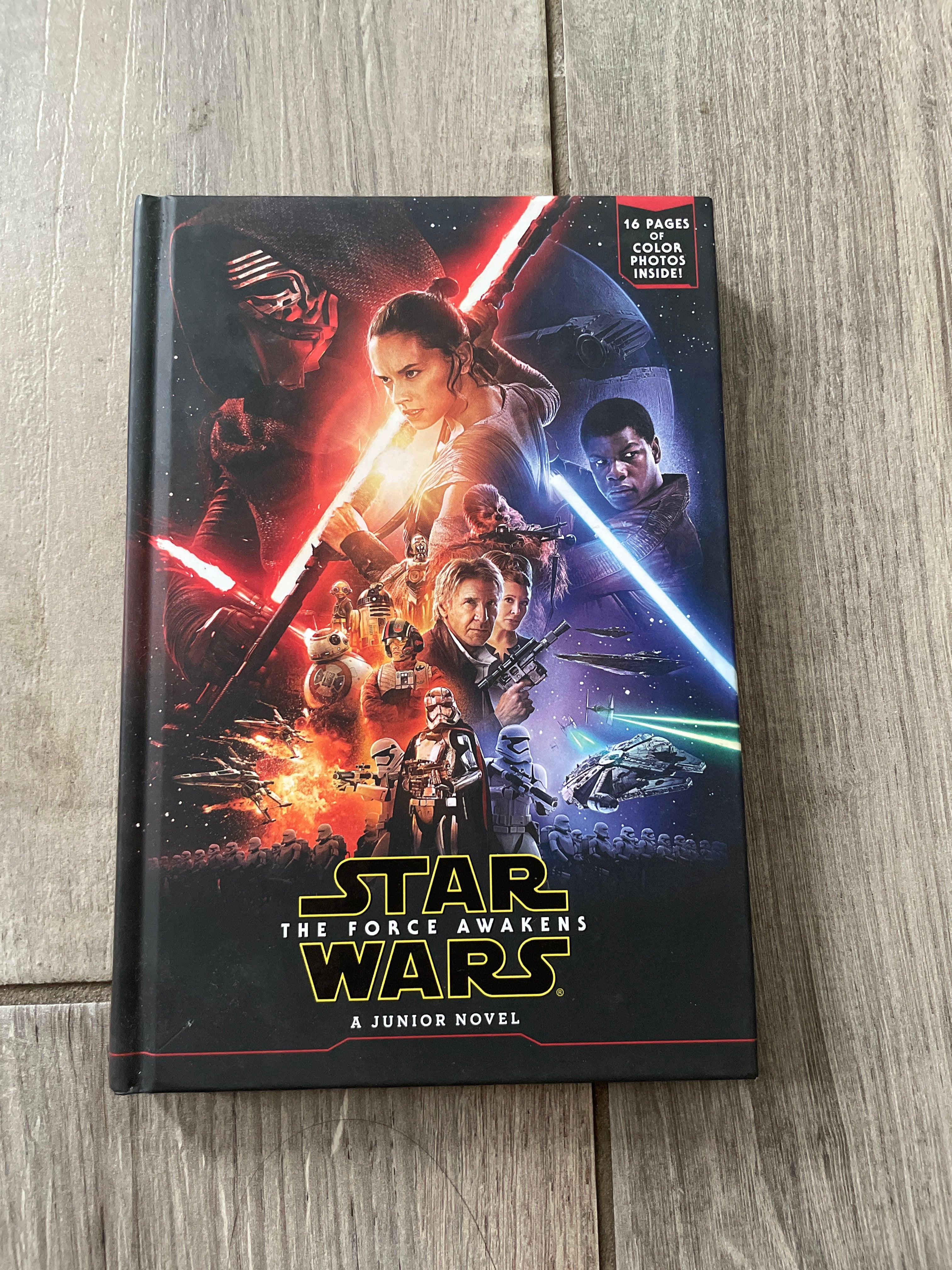 Star Wars the Force Awakens Junior Novel (Deluxe Edition)