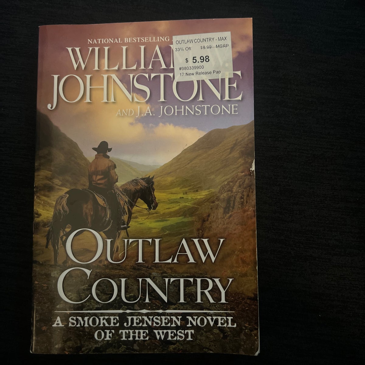 Outlaw Country by William W. Johnstone, J. A. Johnstone