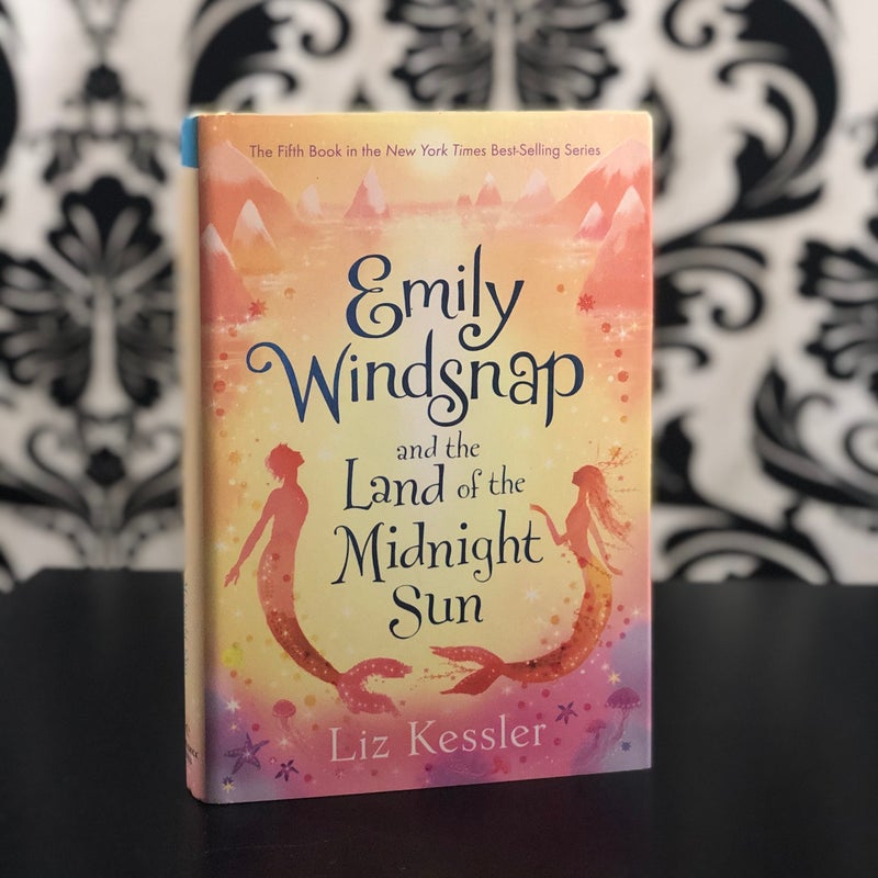 Emily Windsnap and the Land of the Midnight Sun