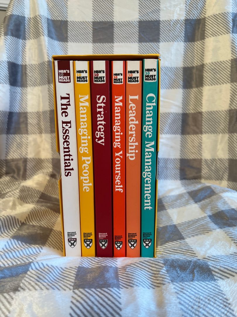 HBR's 10 Must Reads Boxed Set (6 Books) (HBR's 10 Must Reads)