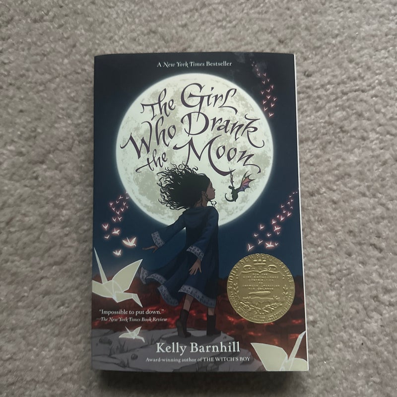 The Girl Who Drank the Moon (Winner of the 2017 Newbery Medal)