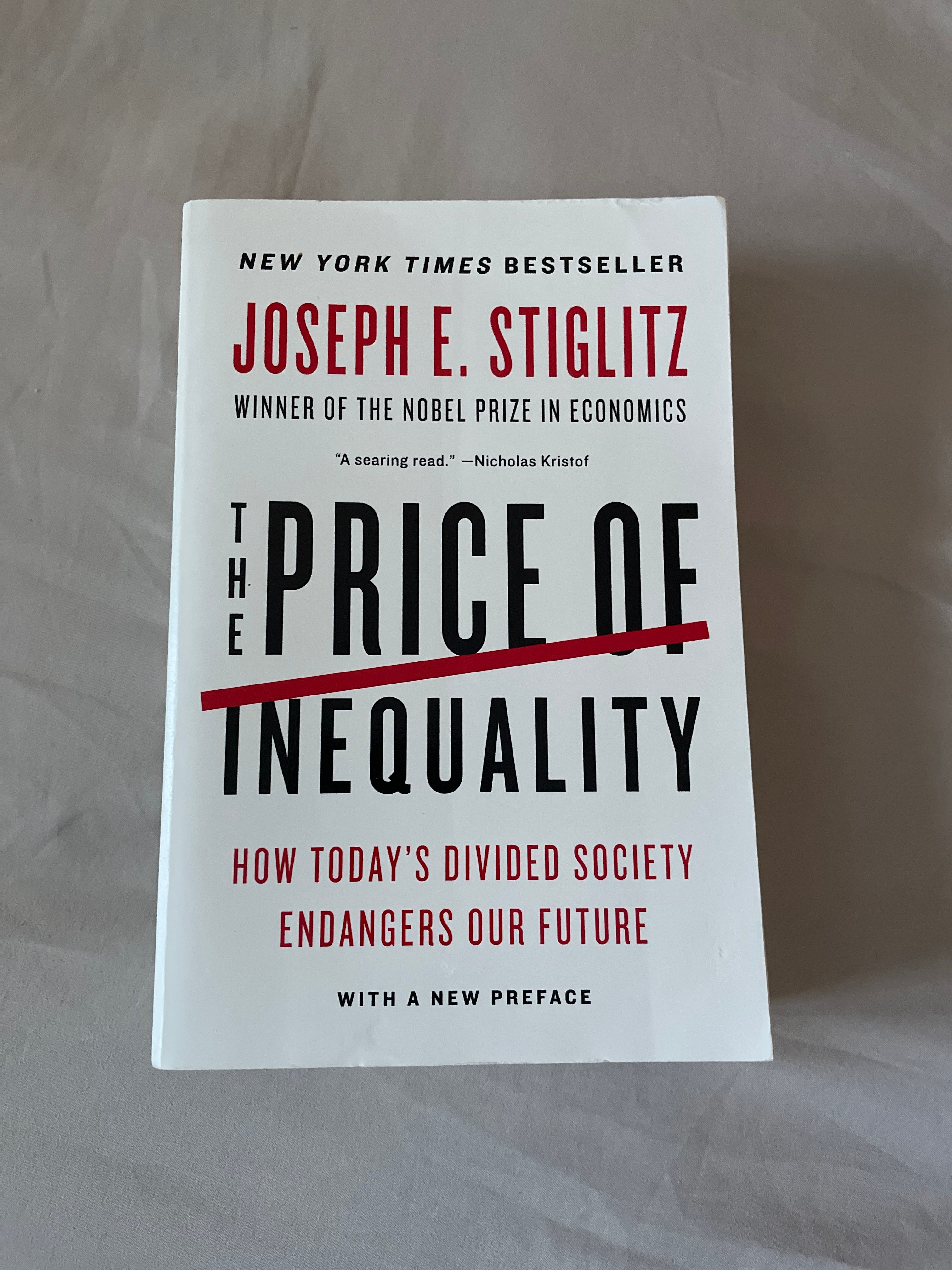 Paperback　Pangobooks　E.　Price　Inequality　Joseph　by　Stiglitz,　The　of