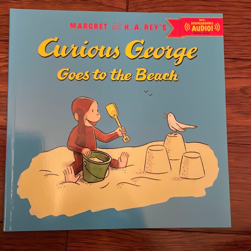 Curious George Goes to the Beach with Downloadable Audio