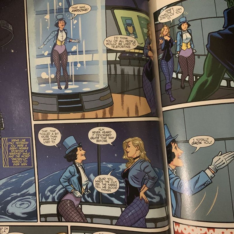 Black Canary and Zatanna by Paul Dini; Joe Quinones (Artist, Cover