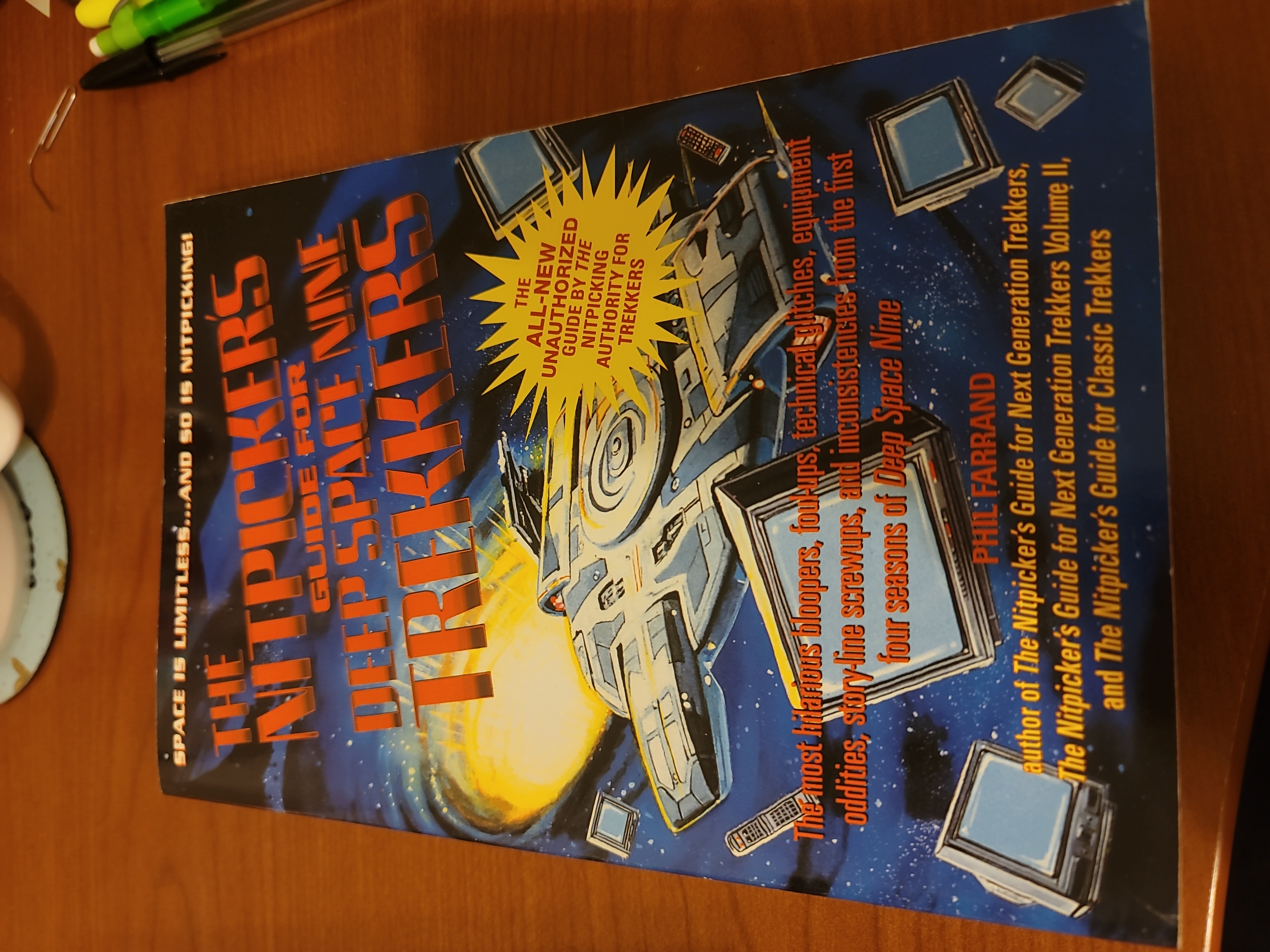 The Nitpicker's Guide for Deep Space Nine Trekkers