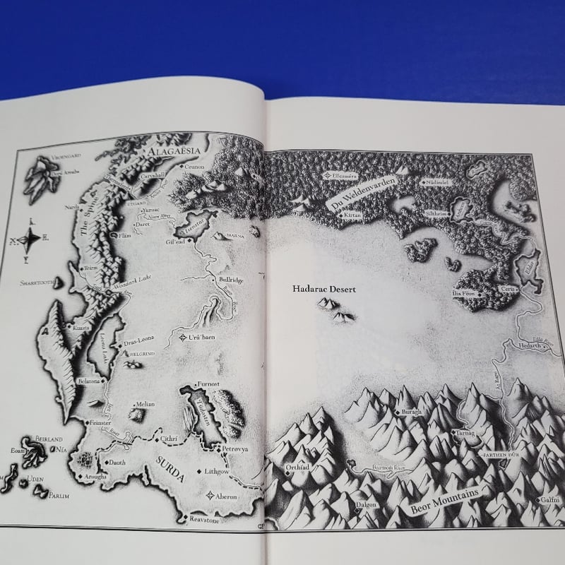 Eragon by Christopher Paolini, Hardcover | Pangobooks